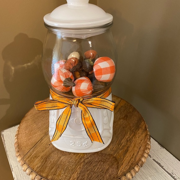 Gum Ball Machine Glass and Metal ! Top comes of ! - Picture 4 of 5